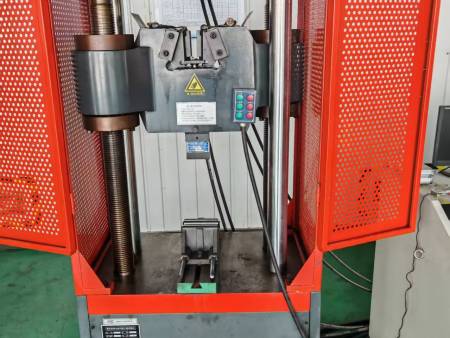 Universal testing machine